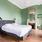 L'escapade Bordelaise - Cote Jardin Bed & Breakfast