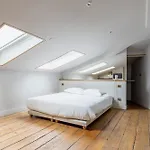 L'escapade Bordelaise - Cote Jardin Bed & Breakfast 4*